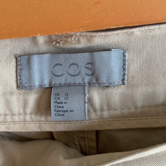 COS cream cropped baggy chino pants - Picture 5 of 13